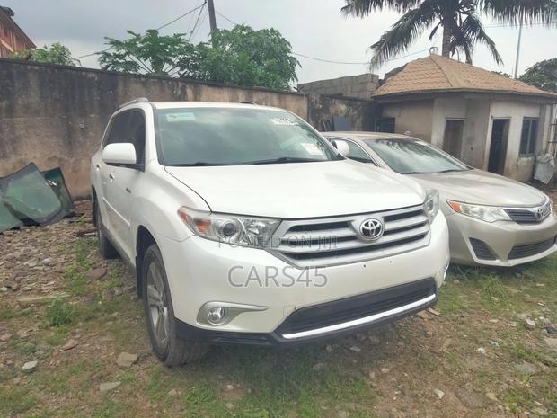 Toyota Highlander 2011 White