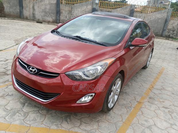 Hyundai Elantra 2012 Red