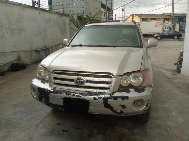 Toyota Highlander 2005 Silver