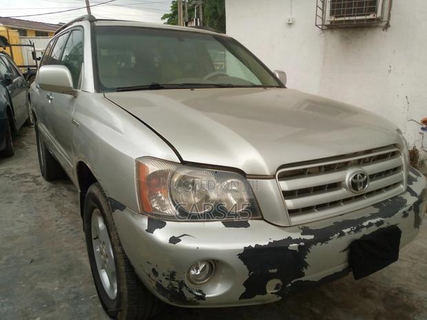 Toyota Highlander 2005 Silver