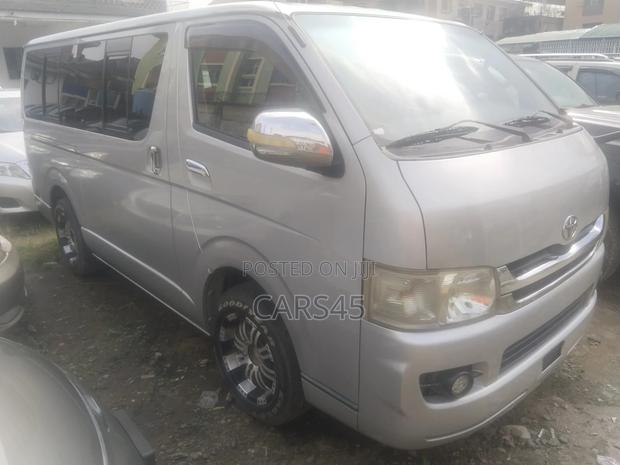 Toyota HiAce 2008 Silver