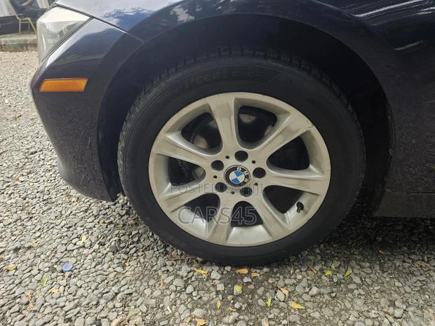 BMW 3 Series 2013 Blue
