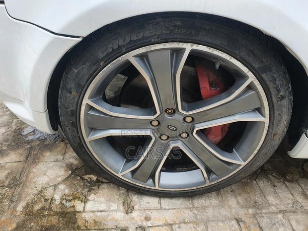 Land Rover Range Rover Sport 2011 White