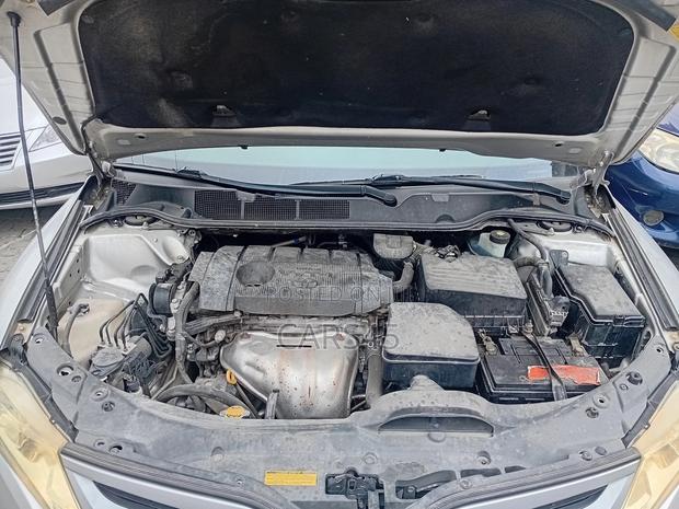 Toyota Venza 2010 Silver