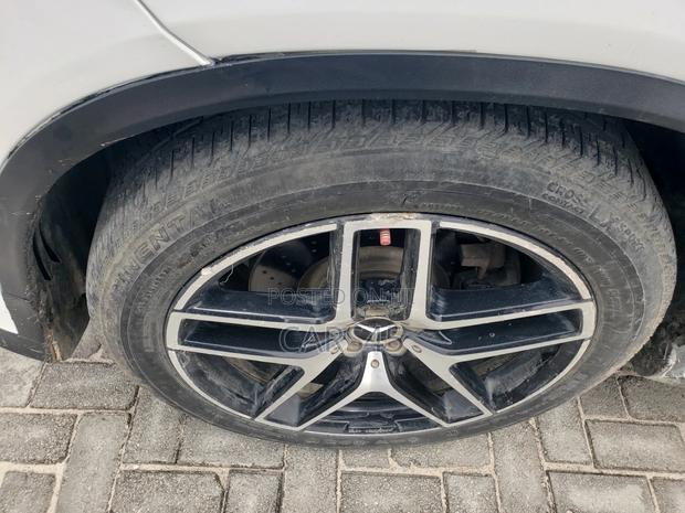 Mercedes-Benz GLE-Class 2018 White