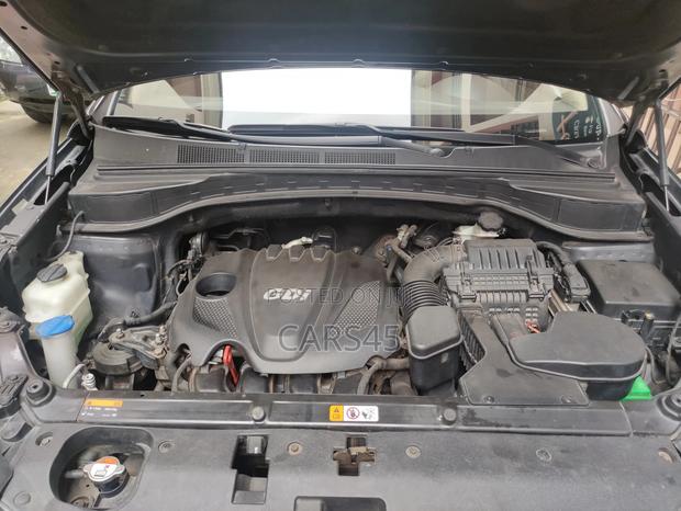 Hyundai Santa Fe 2016 Gray