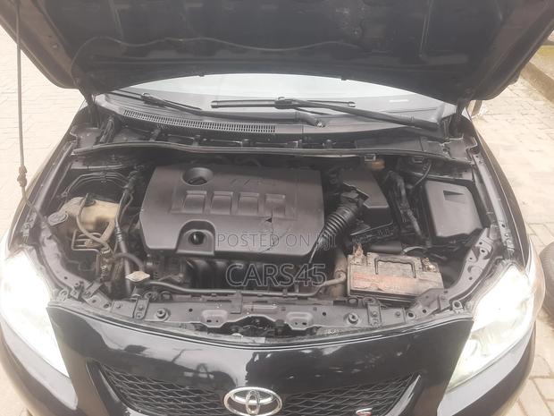 Toyota Corolla 2010 Black