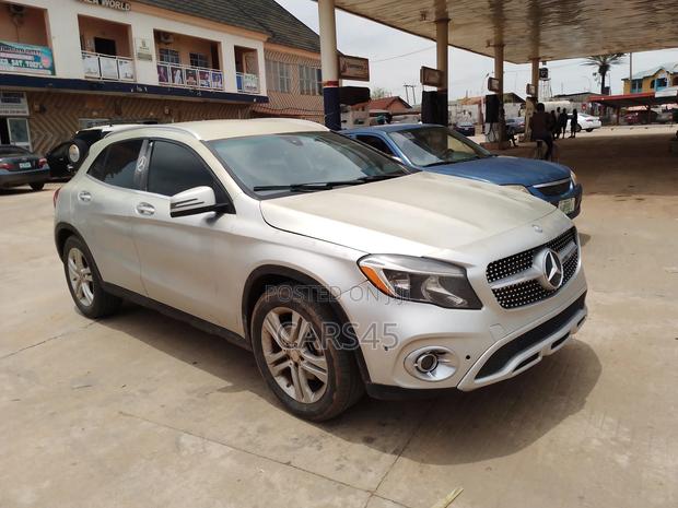 Mercedes-Benz GLA-Class 2018 Silver