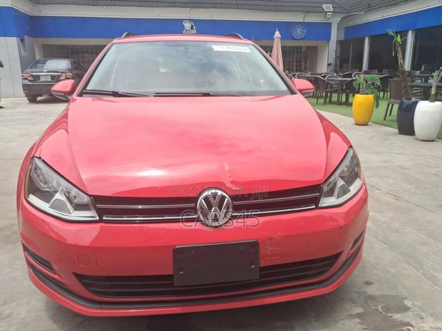 Volkswagen Golf Alltrack 2016 Red