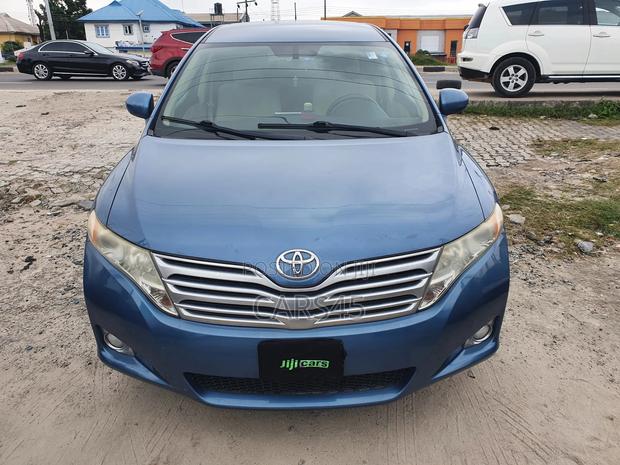 Toyota Venza 2011 Blue