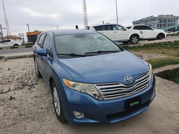 Toyota Venza 2011 Blue