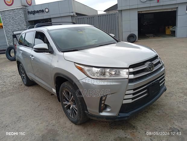 Toyota Highlander 2017 Silver