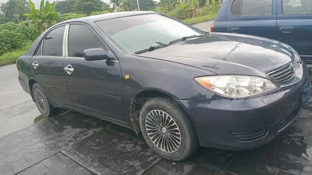 Toyota Camry LE 4dr Sedan (2.4L 4cyl 4A) 2004 Blue