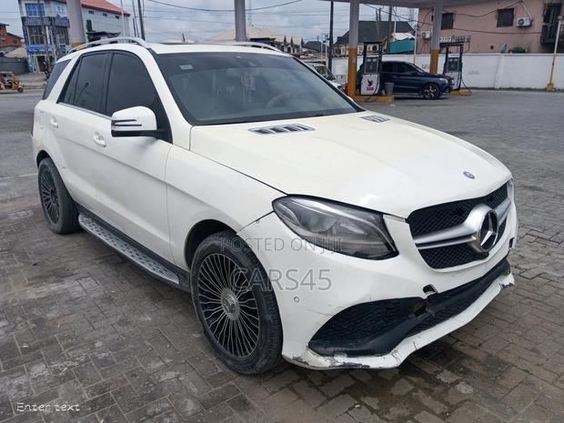 Mercedes-Benz M Class 2013 White