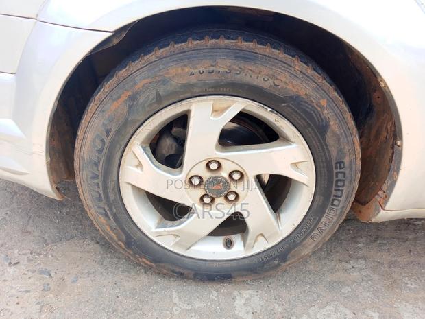 Pontiac Vibe 2004 Silver