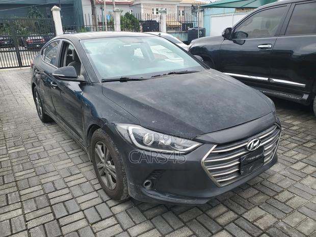 Hyundai Elantra 2018 Black
