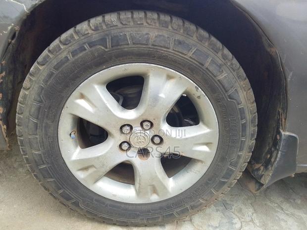Toyota Matrix 2005 Gray