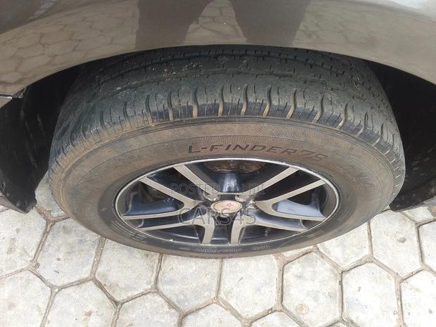 Chevrolet Equinox LS 2010 Brown