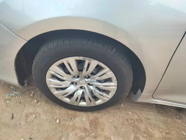 Toyota Camry 2014 Silver