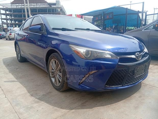 Toyota Camry 2016 Blue