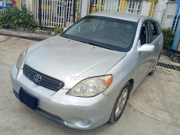 Toyota Matrix 2005 Silver