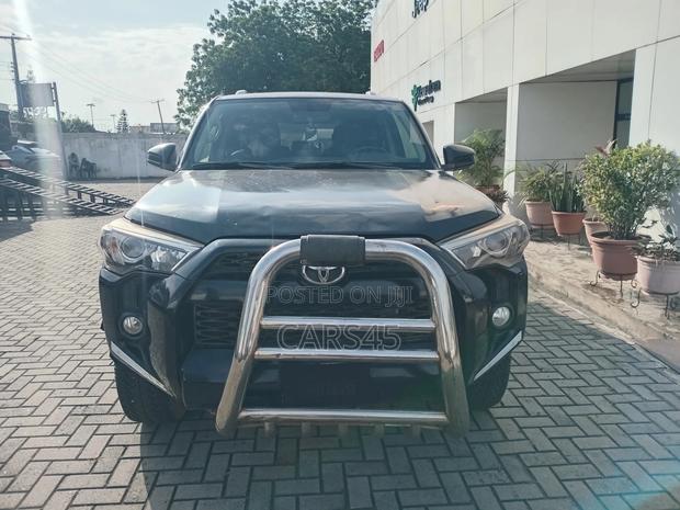 Toyota 4-Runner 2014 Black
