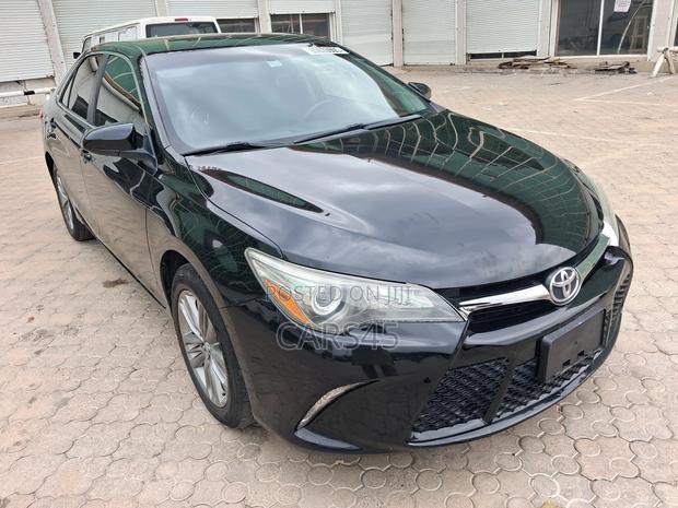 Toyota Camry LE 4dr Sedan (2.5L 4cyl 6A) 2016 Black