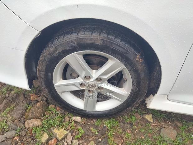Toyota Camry 2014 White