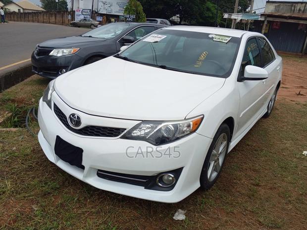 Toyota Camry 2013 White