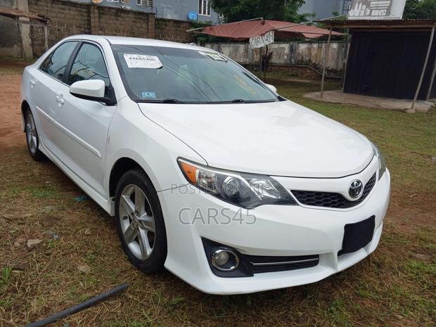Toyota Camry 2013 White