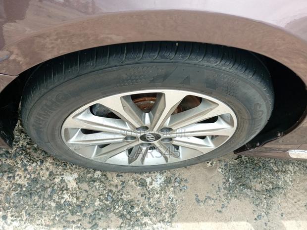 Hyundai Sonata Limited 2.0T Seban (2.0L 4cyl 6A) 2017 Brown