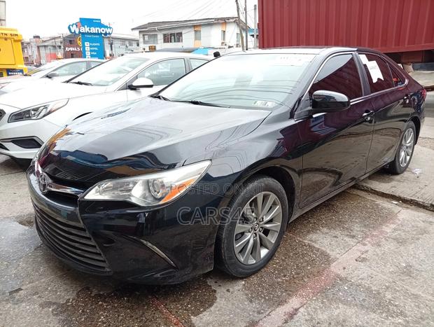Toyota Camry 2017 Black