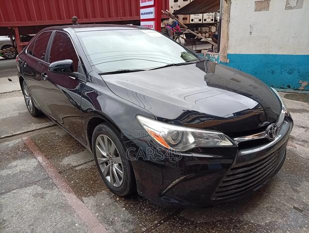 Toyota Camry 2017 Black