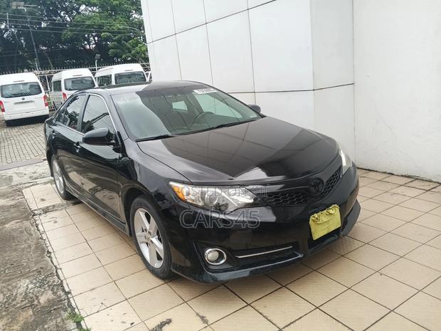 Toyota Camry 2012 Black