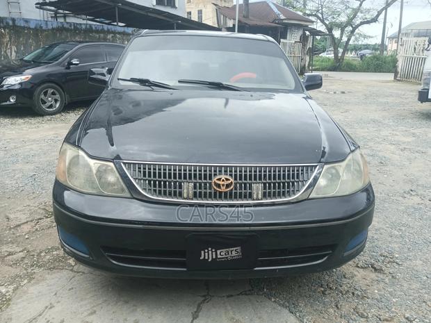 Toyota Avalon 3.0 2000 Black