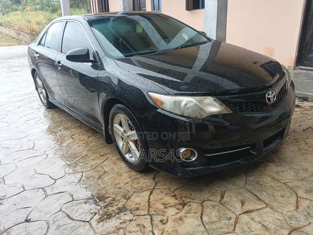 Toyota Camry 2012 Black