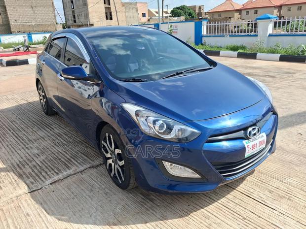 Hyundai Elantra 2012 Blue