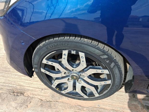 Hyundai Elantra 2012 Blue