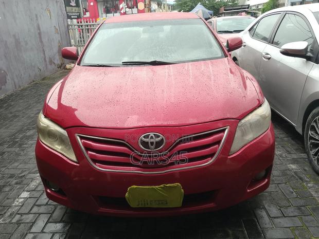 Toyota Camry 2010 Red