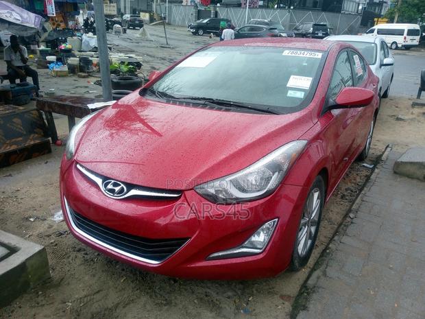 Hyundai Elantra 2015 Red
