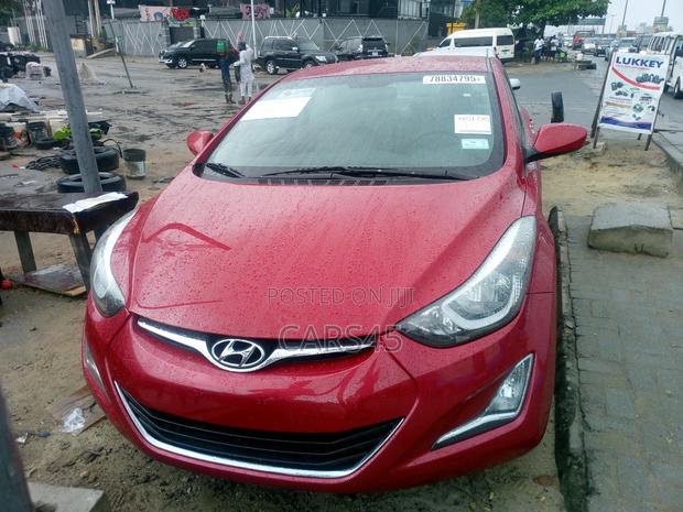 Hyundai Elantra 2015 Red