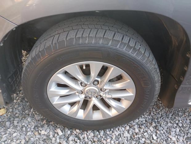 Lexus GX 2014 Gray