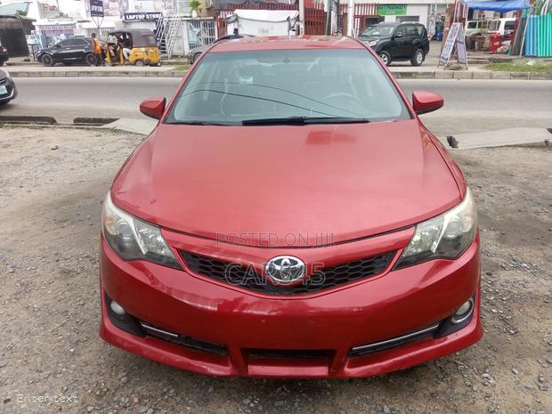 Toyota Camry 2013 Red