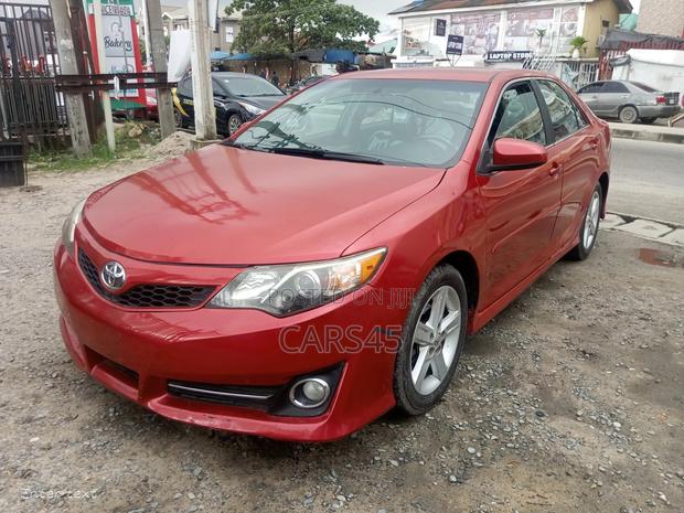 Toyota Camry 2013 Red