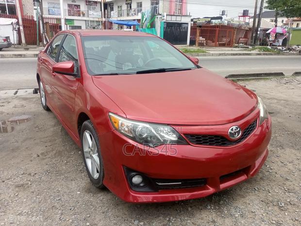Toyota Camry 2013 Red