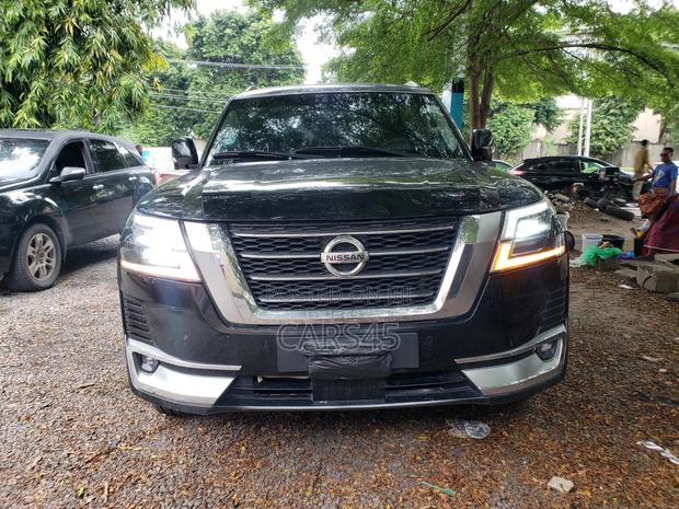 New Nissan Patrol 5.6 2010 Black