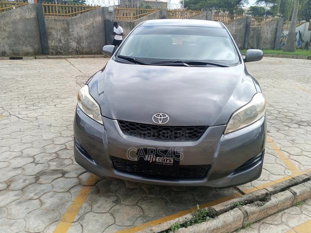 Toyota Matrix 2010 Gray