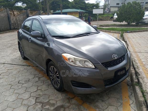 Toyota Matrix 2010 Gray