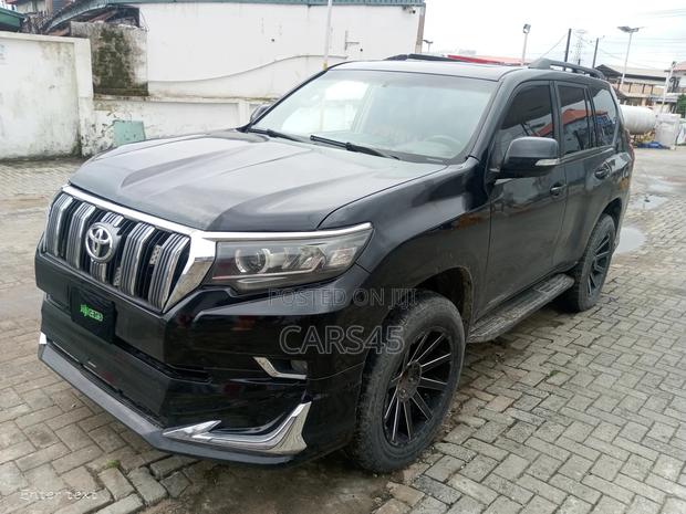Toyota Land Cruiser Prado 2011 Black