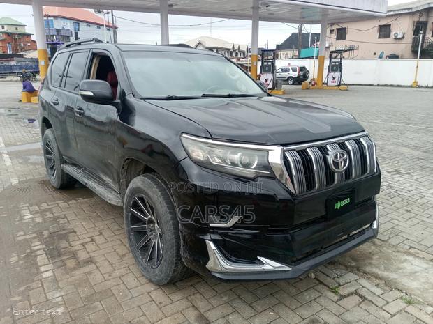 Toyota Land Cruiser Prado 2011 Black